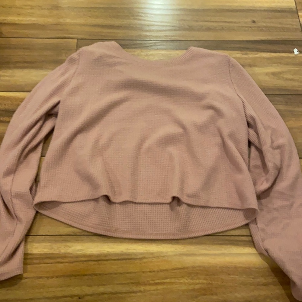 Cropped pink sweater